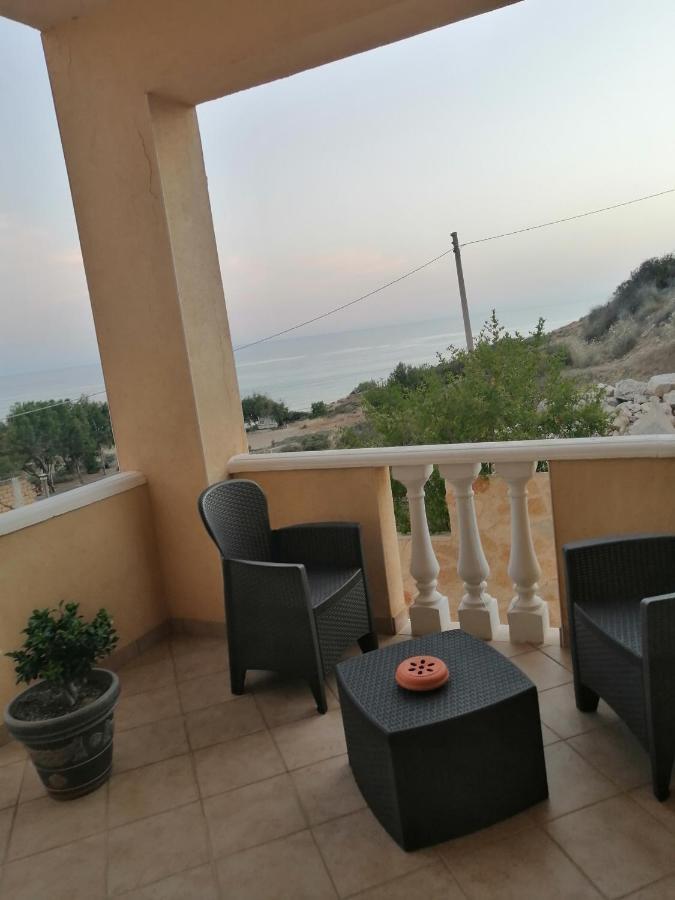 Al Faro Bed and Breakfast Realmonte Exteriör bild