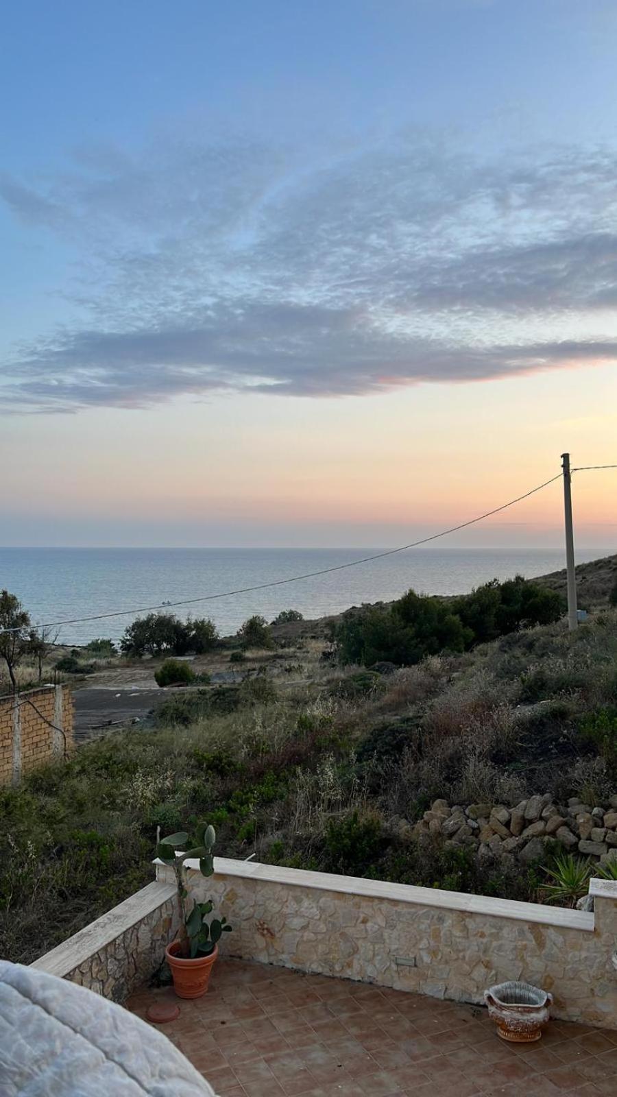 Al Faro Bed and Breakfast Realmonte Exteriör bild